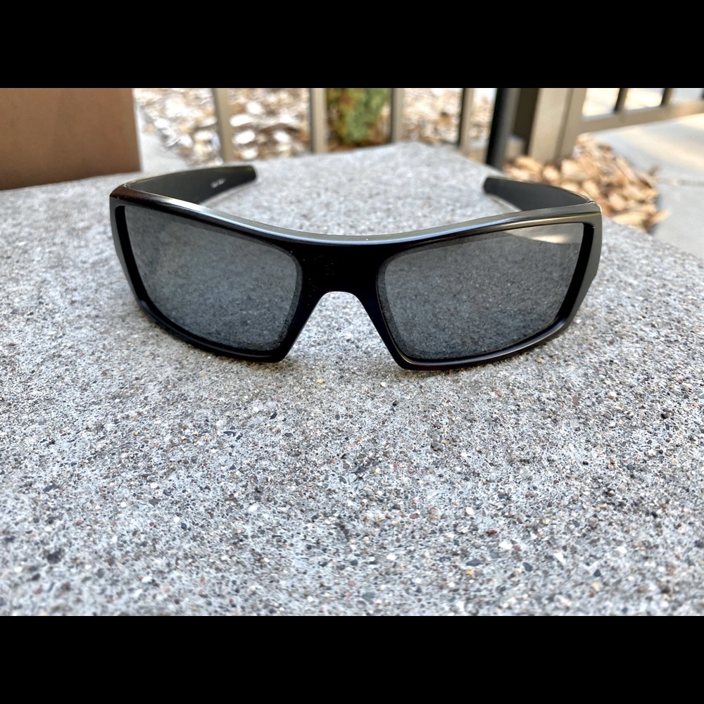 Black Oakley Gascan Sunglasses - Polarized
